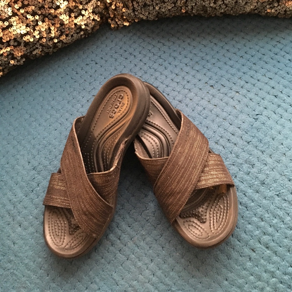 Black Crocs Cross-Strap Comfort slide Sandals, 7
